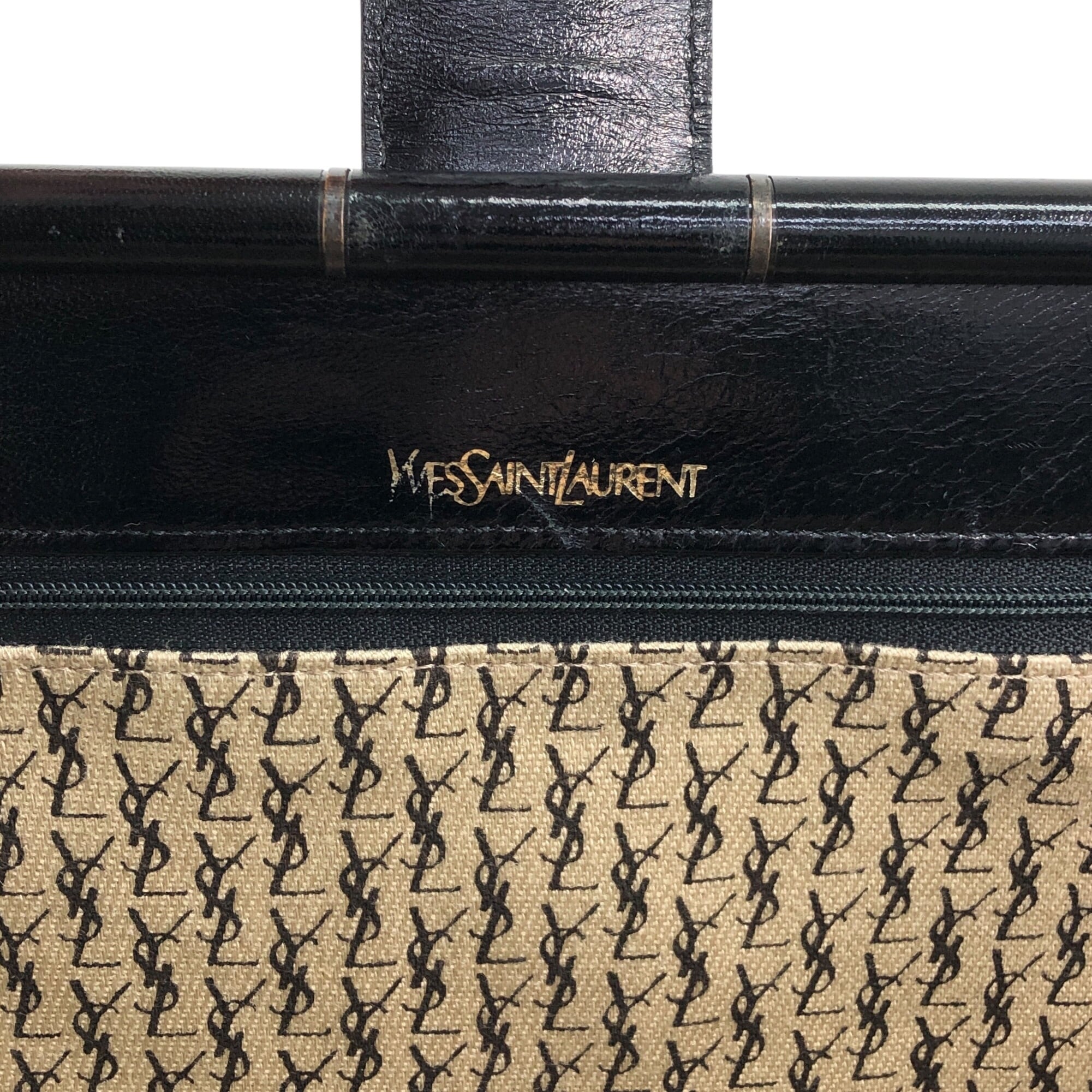 Yves Saint Laurent イヴ・サンローラン クラッチバッグ ブラック YSL