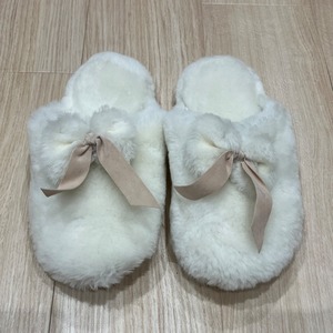 【サンプル1点のみ】ムートンスリッパ　サイズ：24～26cm
