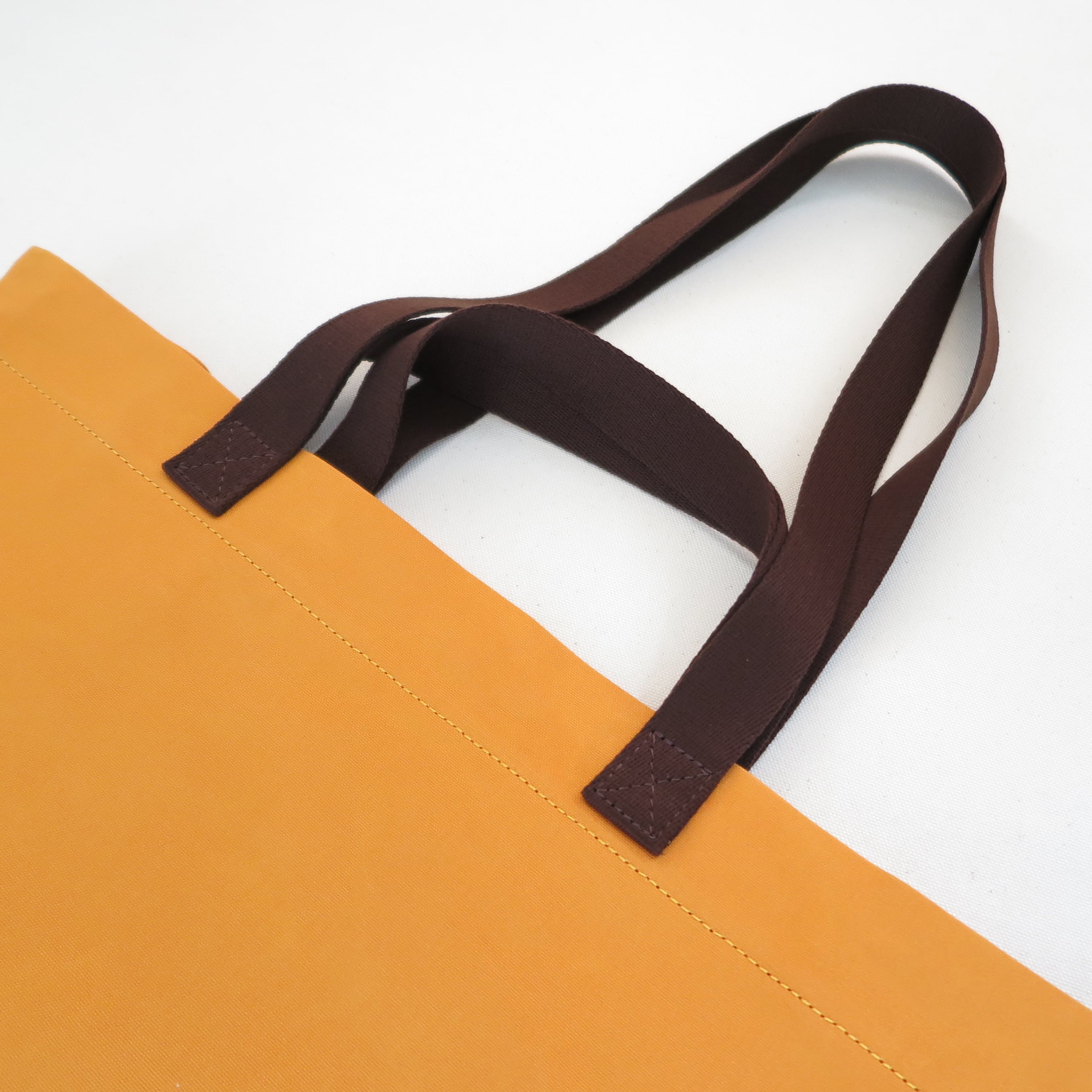 Paraffin canvas Stylist bag ORANGE | antitese（アンティテーゼ