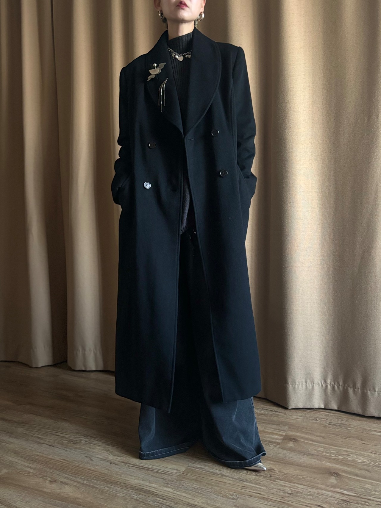 vintage brooch black long coat-5084-12