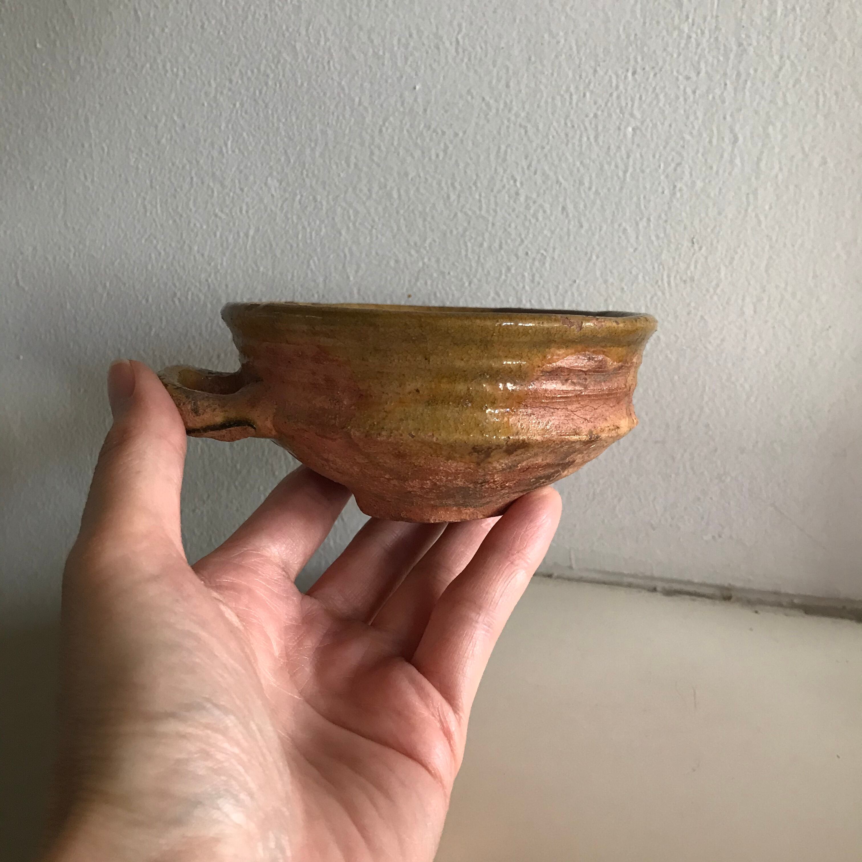 黄釉のカップ【ヨーロッパ・19世紀】 | 暮らしの骨董店《モノクラシィ》