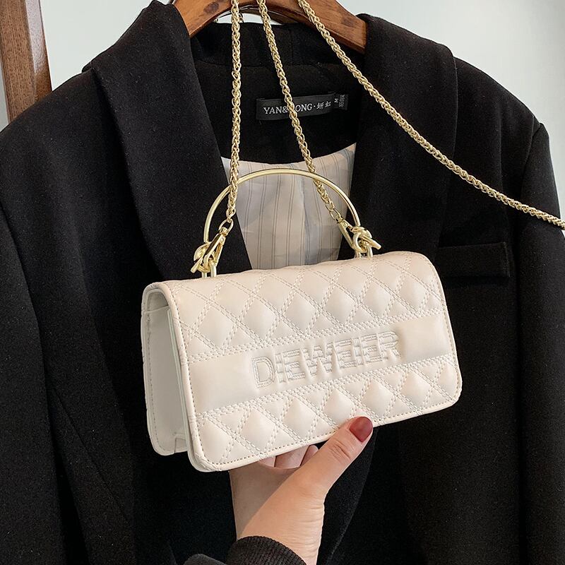 レッドスタイルサマーチェーン 夏物 スクウェア メッセンジャーバッグ Tiancai_Wing_Bag39516250917