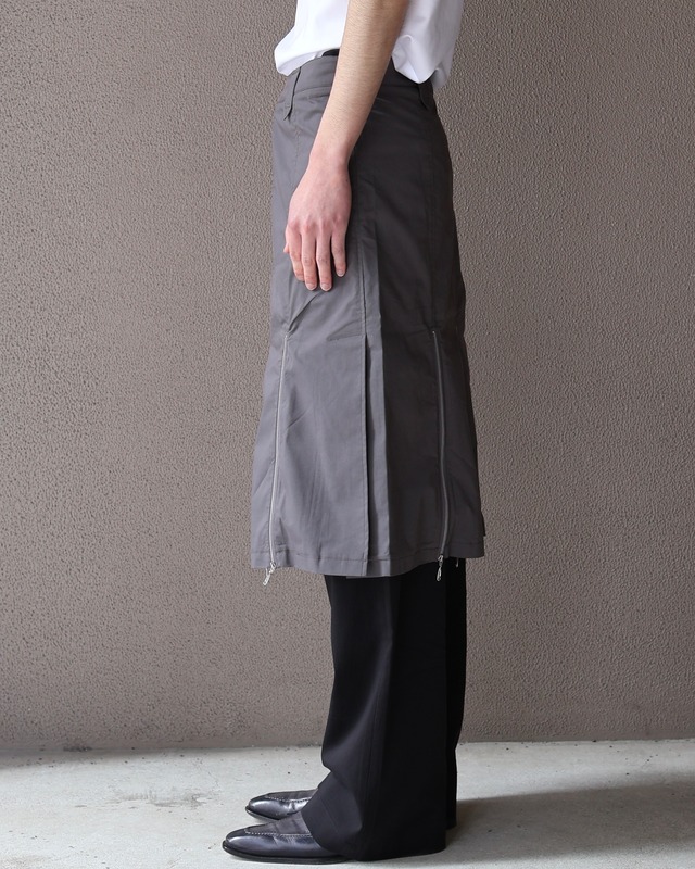 <Last one > theworldisyouroyster 25ss/SHIMMER Multi-zipper Skirt
