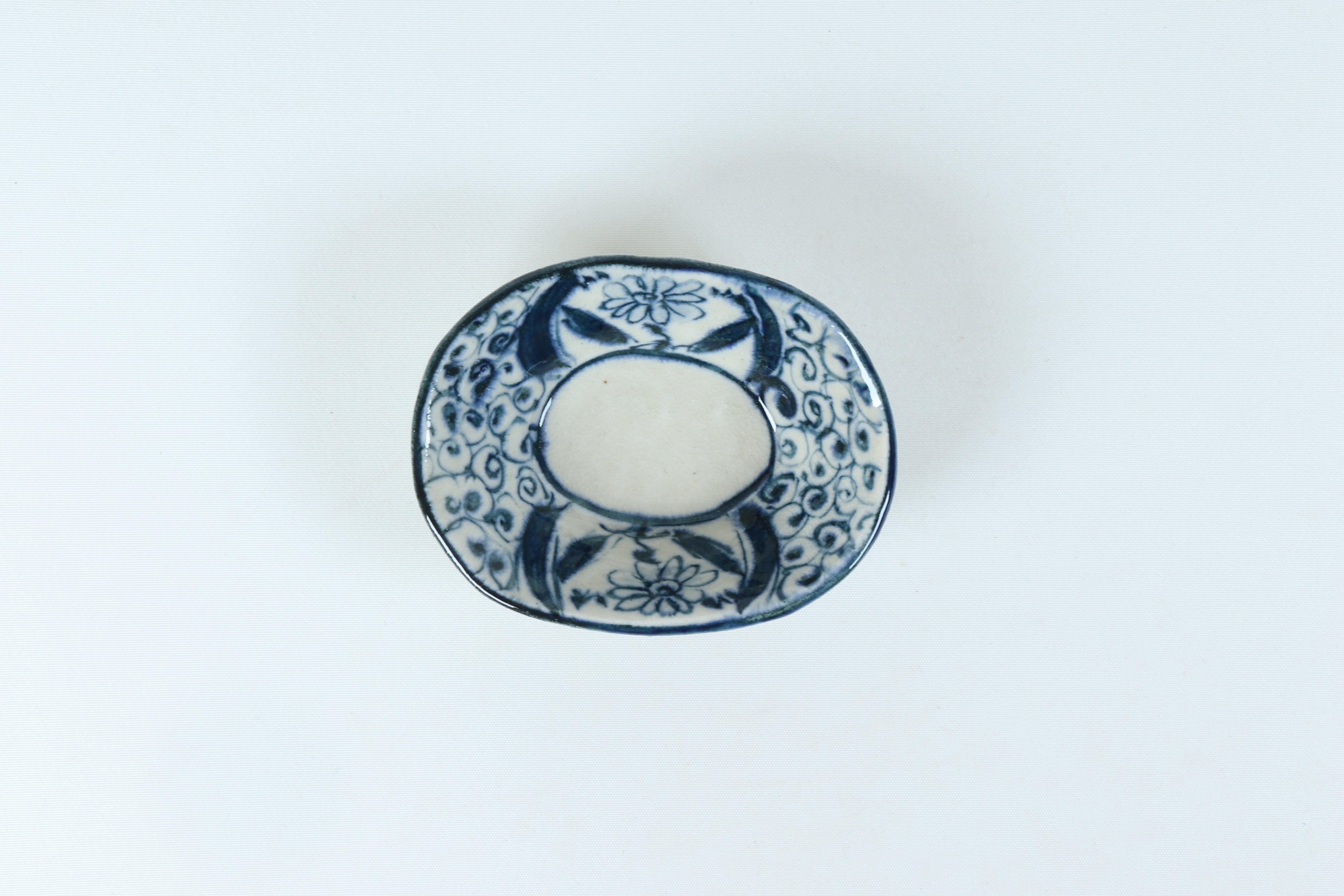 安南 楕円珍味鉢 間取花