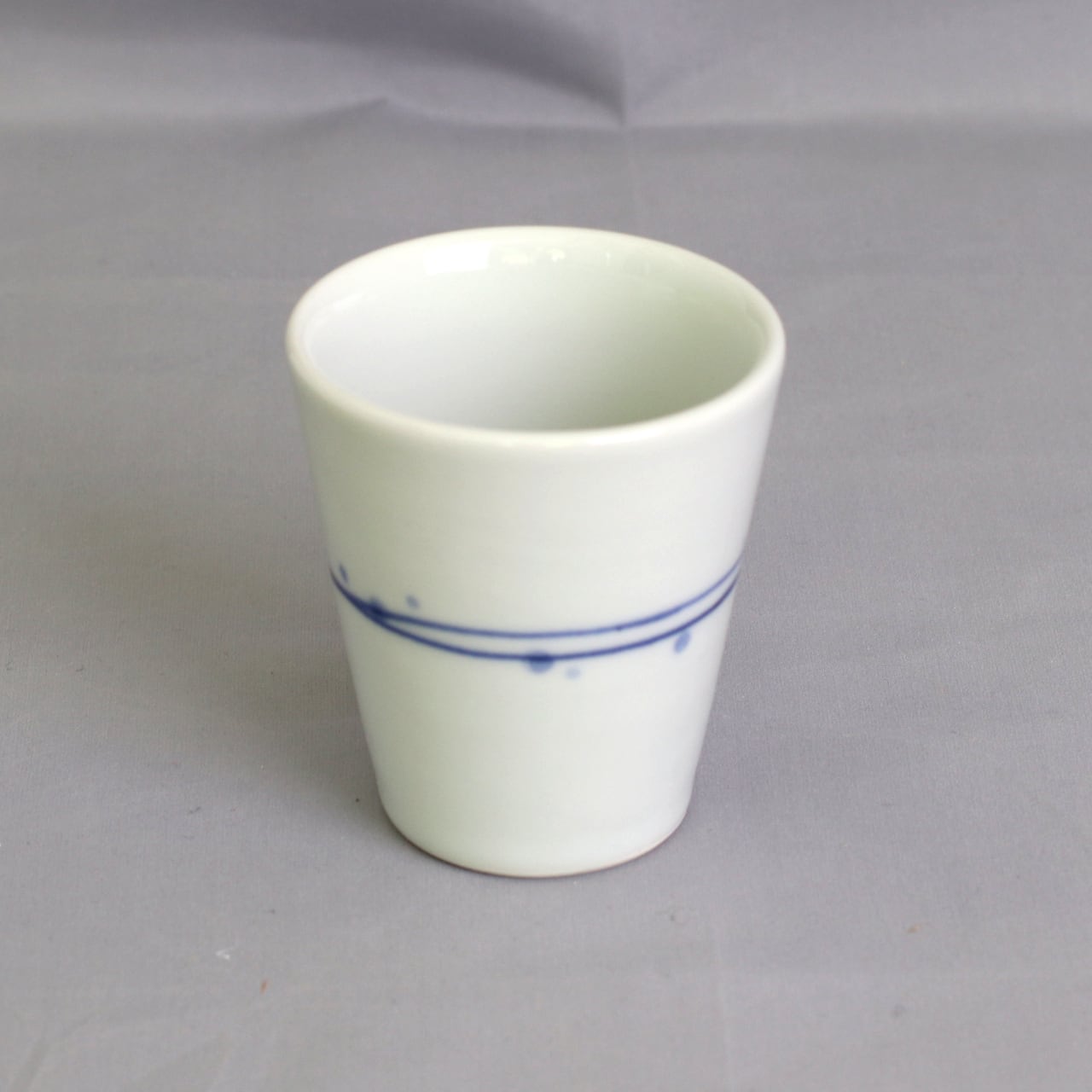 砥部焼 千山窯 口反湯呑 小雪