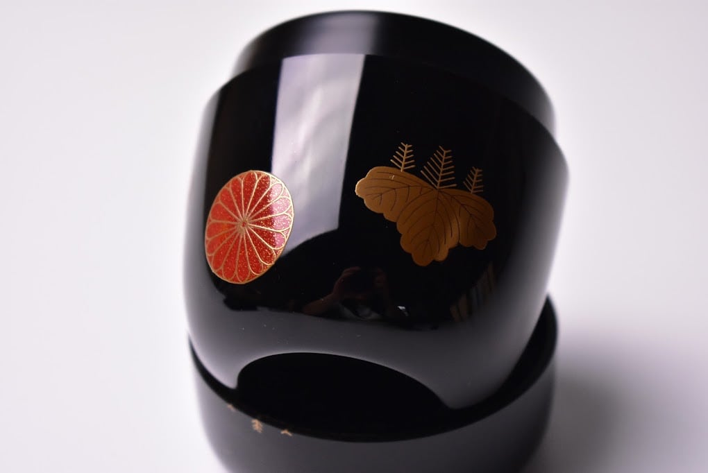 商品詳細 茶道具 菓子器 浜崎貞鳳 高台寺棗 内銀地 共箱／輪島塗薄茶器