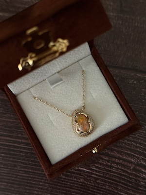 【K18YG カンテラオパール / Dia ネックレス】