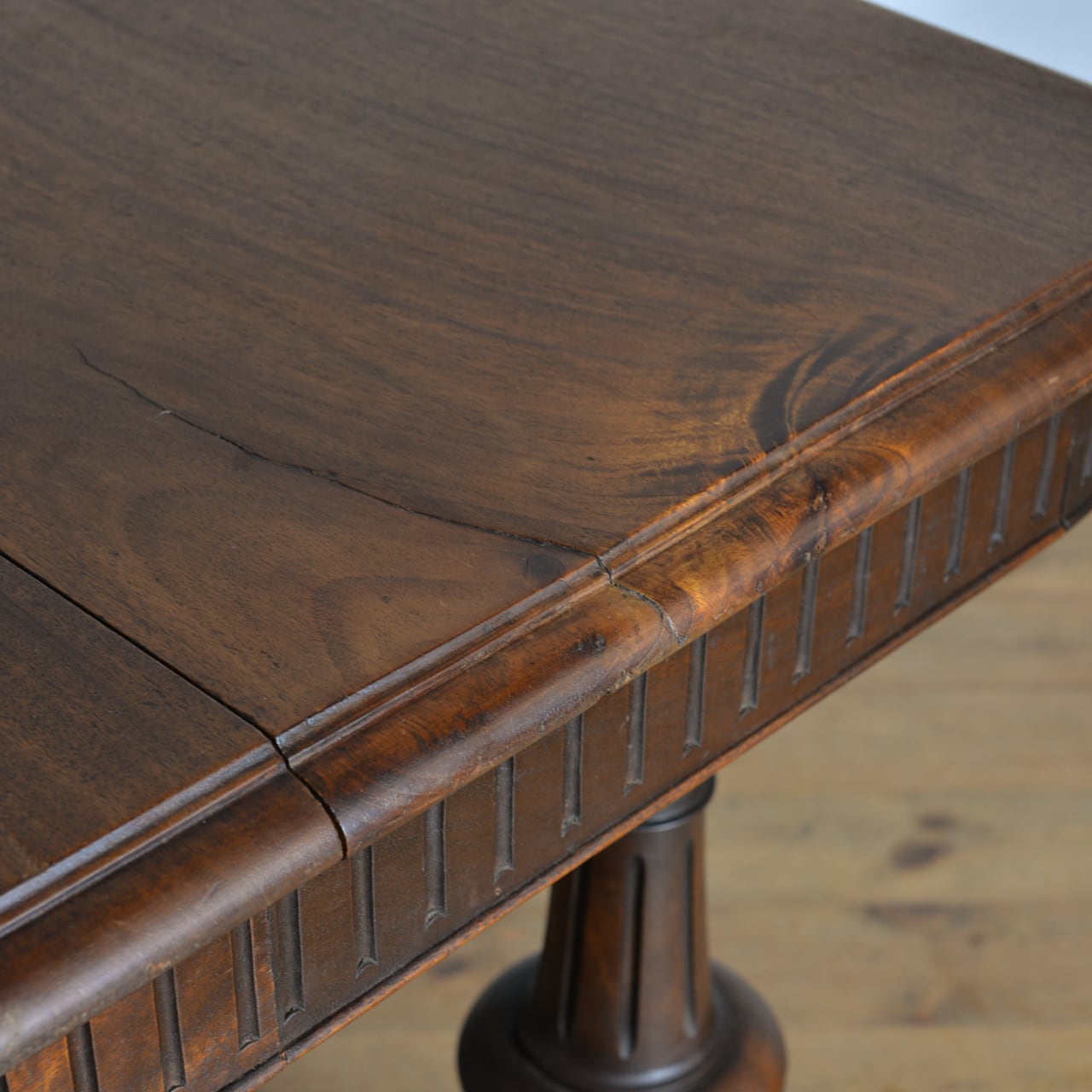 Dining Table / ダイニングテーブル〈アンリ2世・フランス・作業台