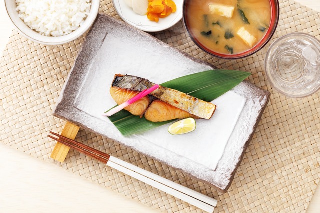 市場特製　御進物用さわらの味噌漬け（木箱）