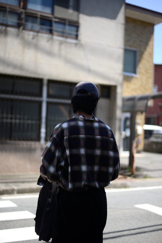 blackbird / cut off collar shirt (check Green)