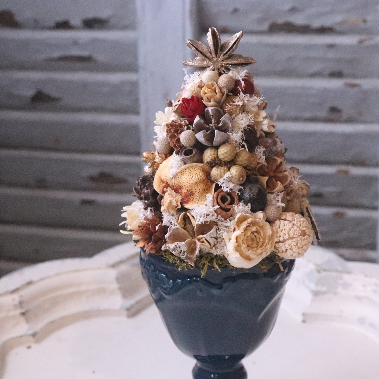 木の実ツリーS　1点もの｜木の実の小さなクリスマス飾り　木の実いっぱい　冬のナチュラルインテリア　プレゼント　推し活におすすめ　