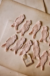 30s フランス リネン 古薔薇色のつばめとボビンレースアップリケ 2p アンティーク