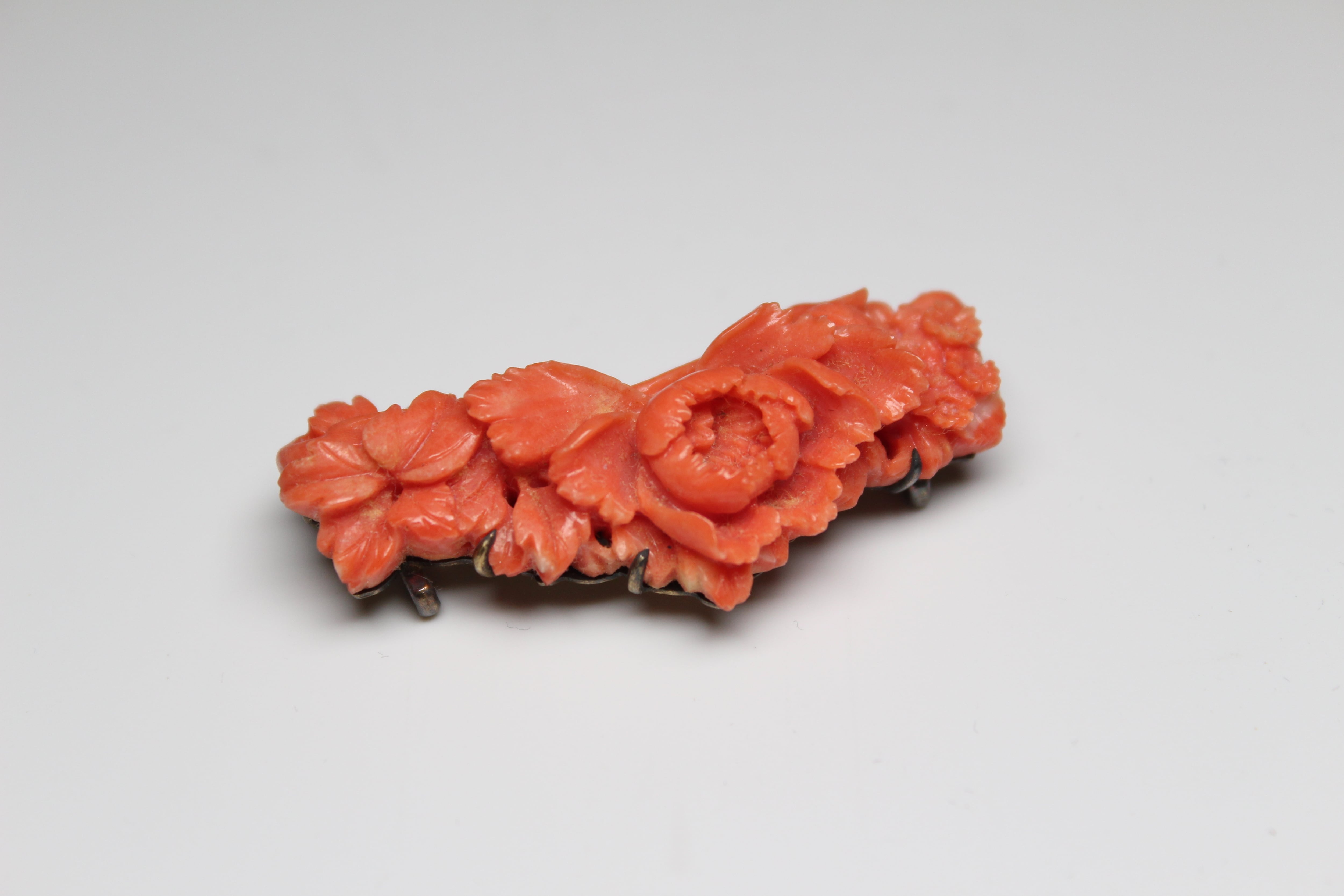 明治期珊瑚帯留 牡丹彫刻 細工 モモサンゴ 美品 | 正一 古美術