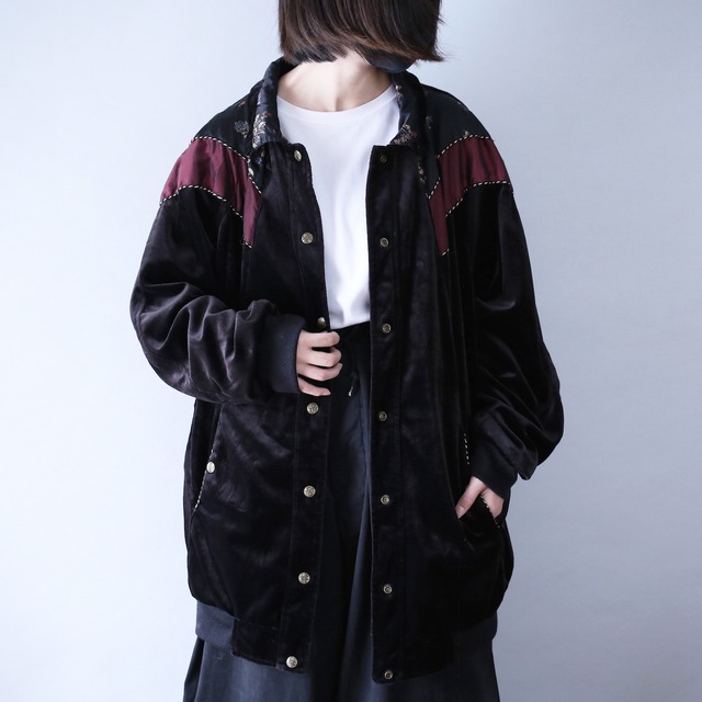 "reversible" velours×nylon switching design over silhouette blouson