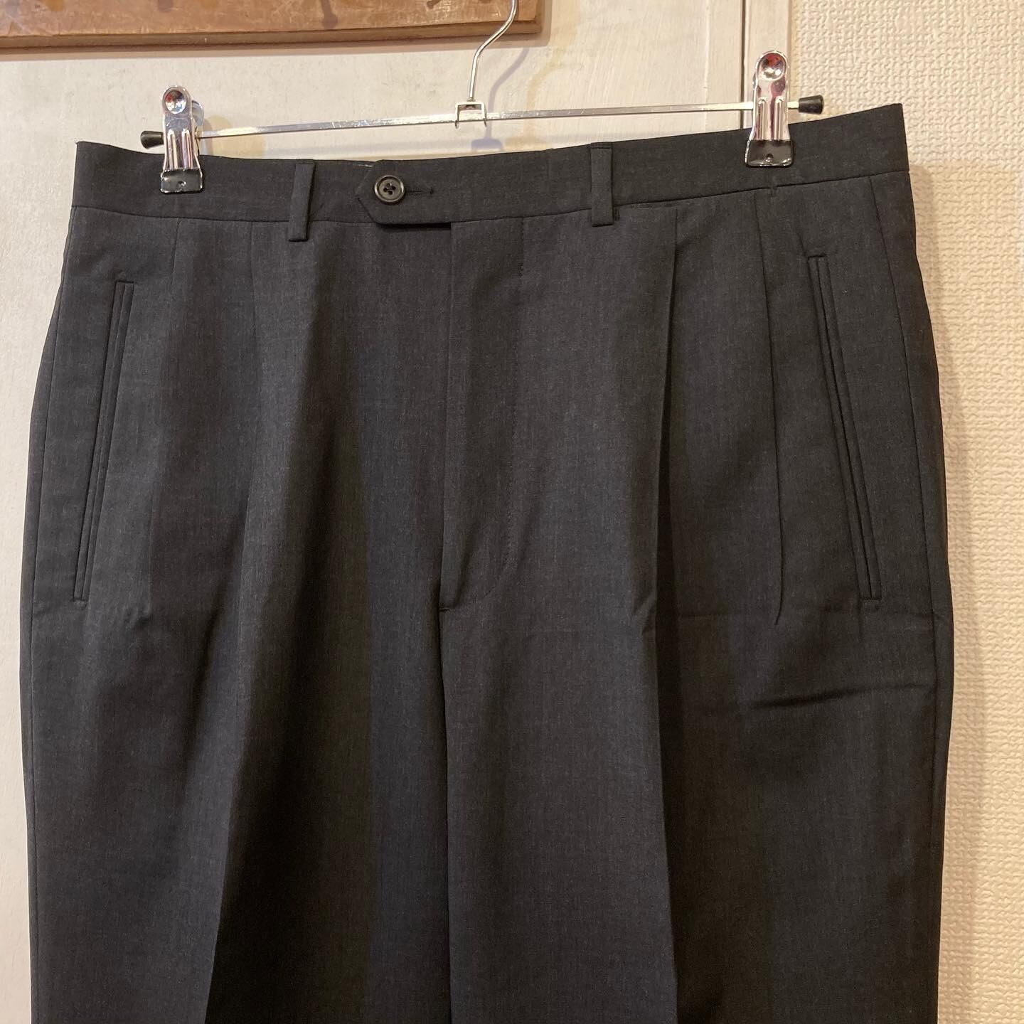 フェラガモ ベージュと黒 2着コットンスカート タグ付き イタリアサイズ46- 