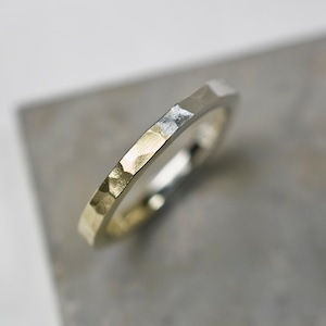 シルバー×真鍮バイカラーハーフシックフラットリング 2.5mm幅 つや消し槌目 3号～27号｜WKH SV×BS BI-COLOR HALF THICK FLAT RING 2.5 matte hammer｜FA-809