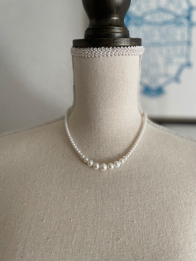 gradation  pearl adjuster necklace