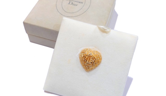 ヴィンテージ Christian Dior CD クリスチャン ディオール ハート型 エンブレム ロゴ ピンブローチ ピンバッジ ゴールド