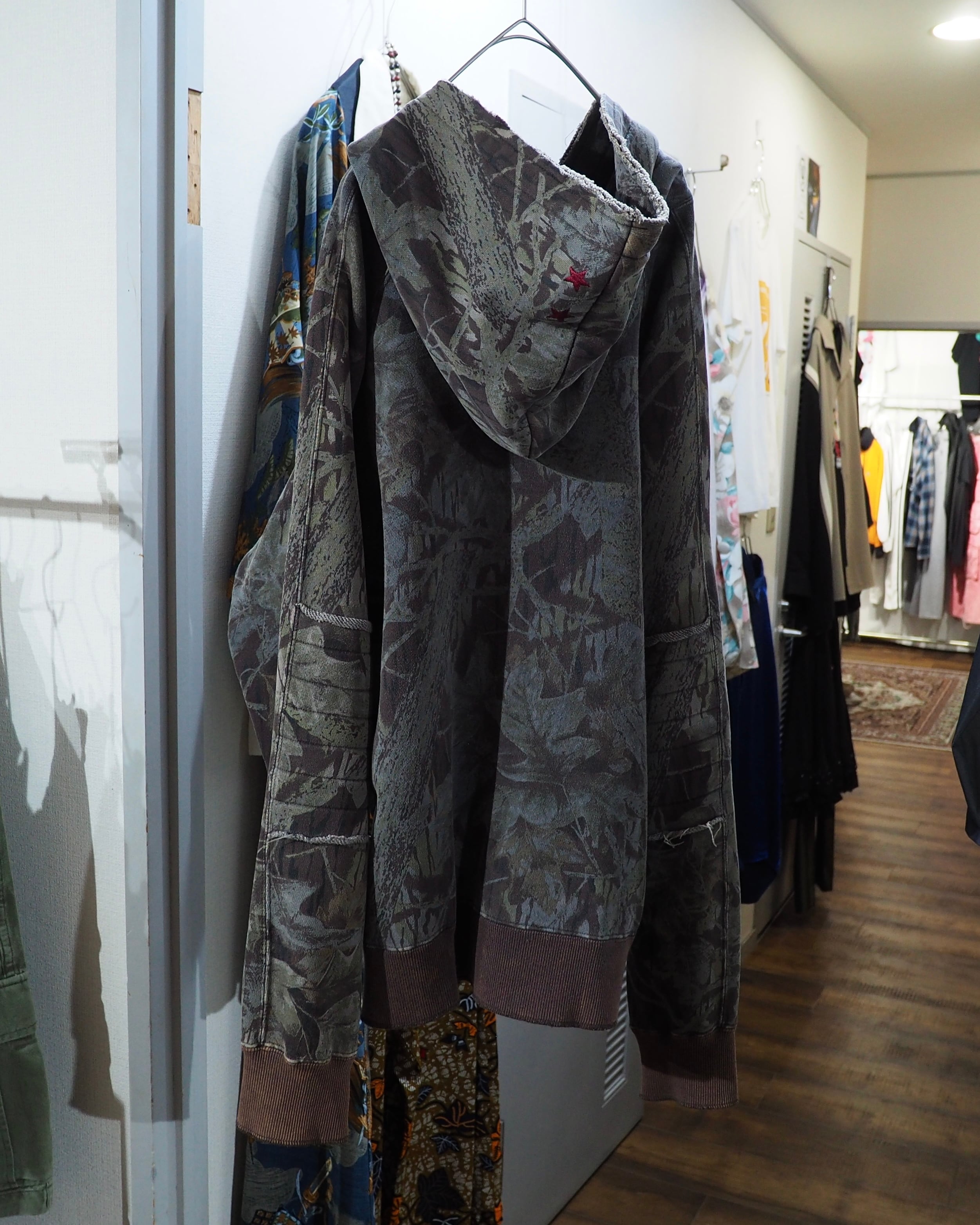 2002s " PPFM - Archive " Beautiful Aging Camouflage × Two stars Embroidery Full zip Parker ピーピーエフエム アーカイブ 星刺繍 パーカー