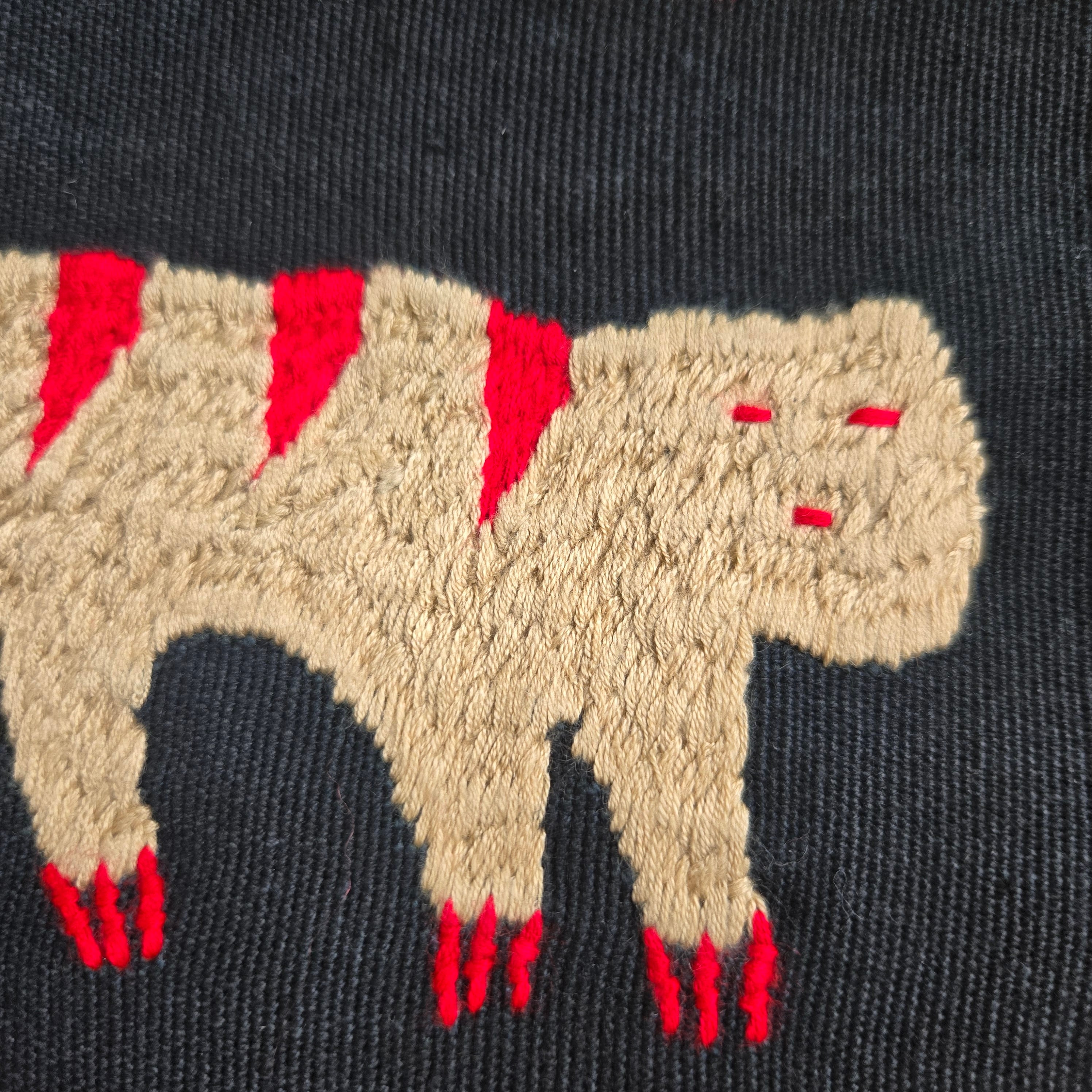 ナガ族 手刺繍ポーチ M | gururi