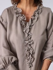 BEATRICE(フリルブラウス)