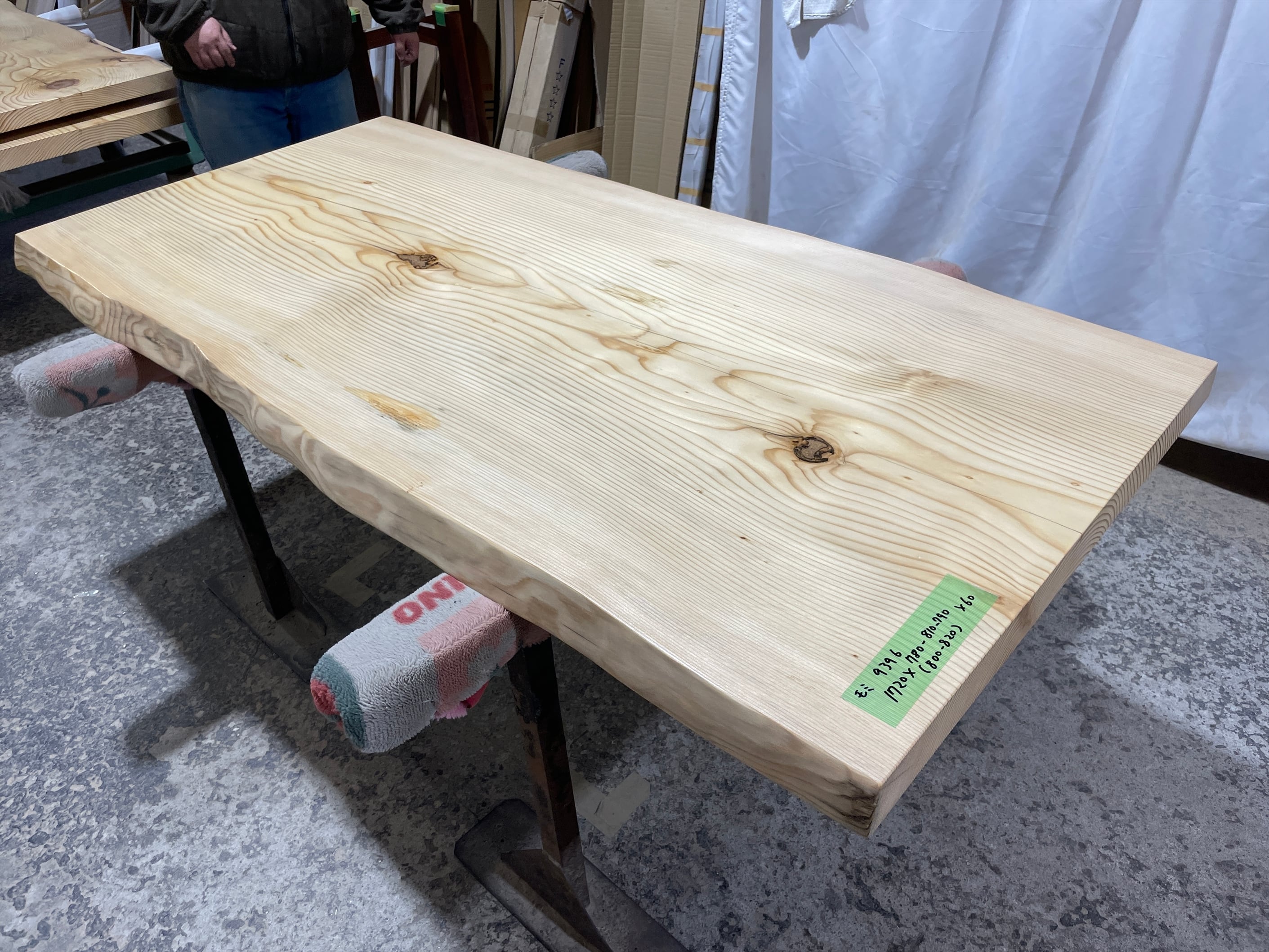 ダイニングテーブル | 銘木無垢材一枚板の来宝綜合銘木工業株式会社