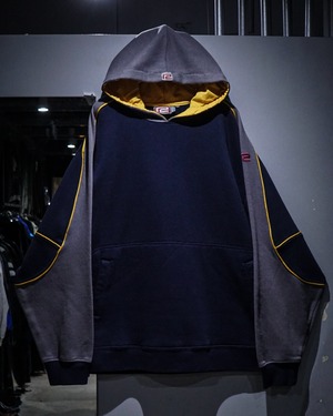 【add (C) vintage】“R2 HARDCORE” Color Switched Vintage Loose Pullover Hoodie