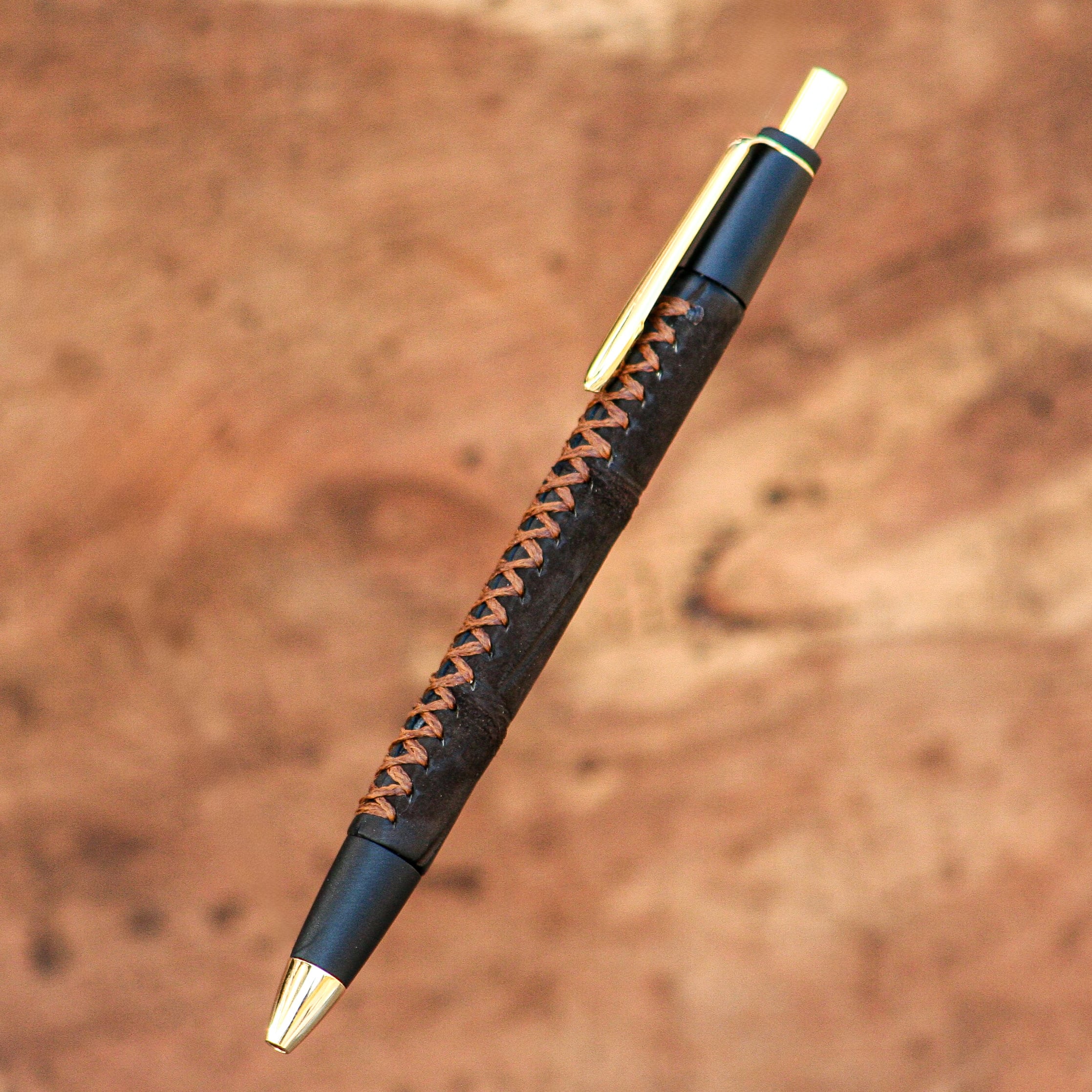 革軸ペン | Schicksal