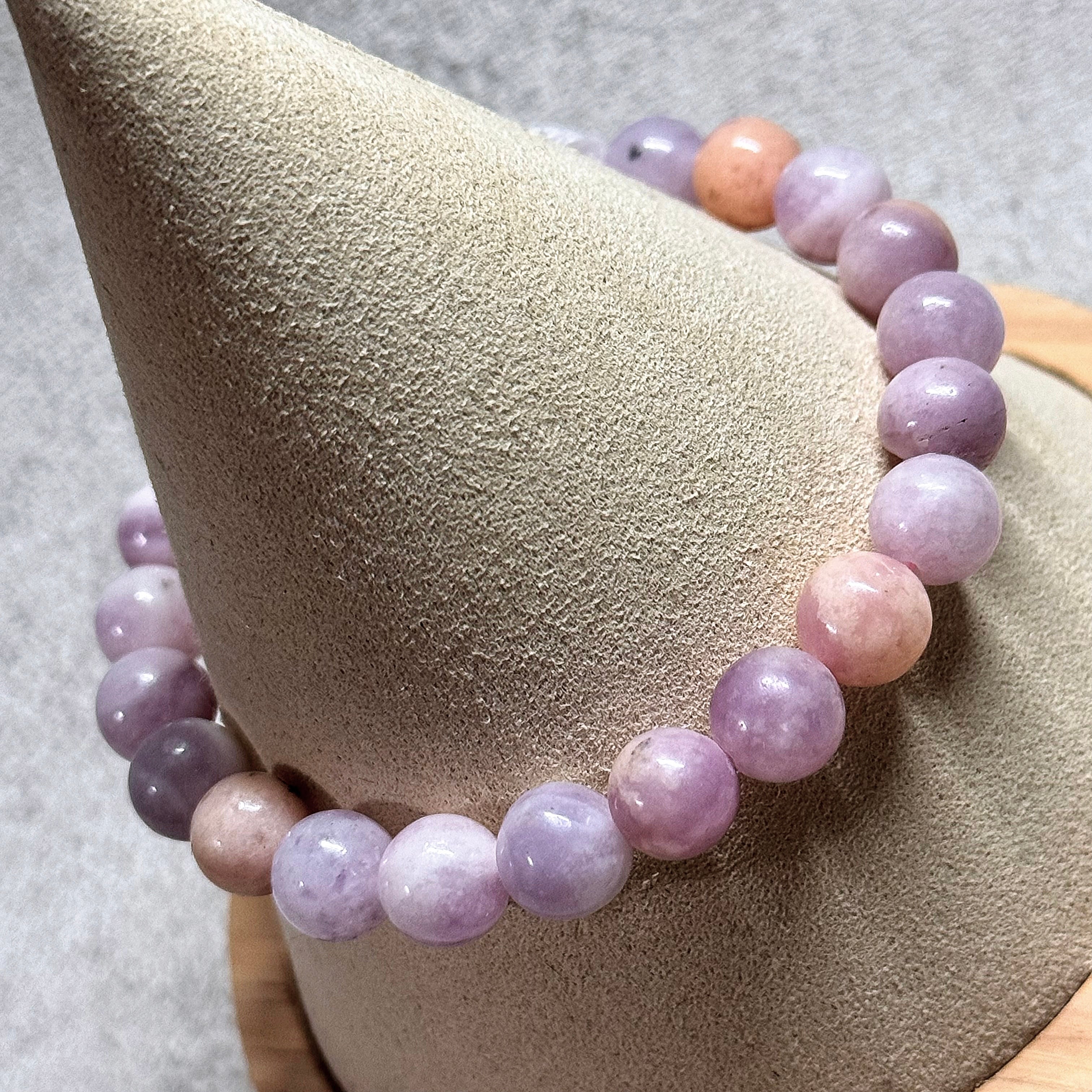 【天然石】　フェザーマイカ　大玉　スフィア　パープルマイカ　パワーストーン 天然石】パープルマイカ 丸玉◇スフィア 40ミリ玉 - メルカリ