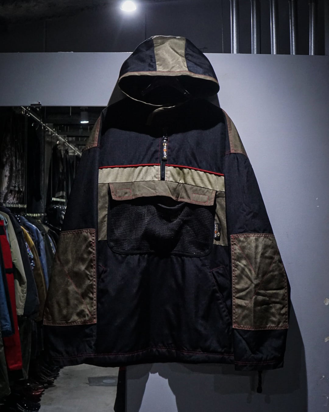 add (C) vintage】“ENERGIE” Various Gimmick Loose Anorak Parka