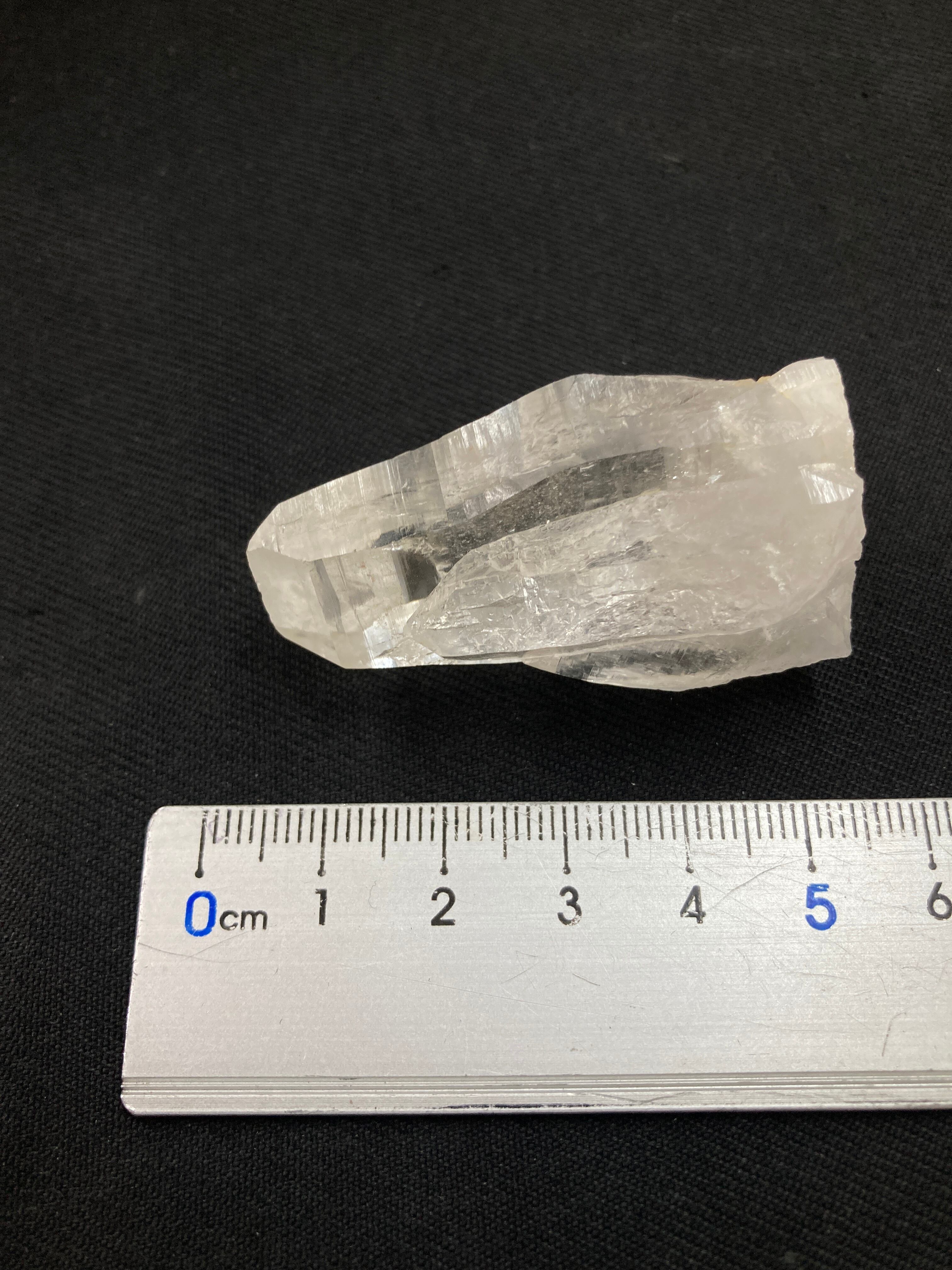 E18286】ヒマラヤ水晶 ヒマラヤ産 マニカラン産 水晶一本剣 単結晶