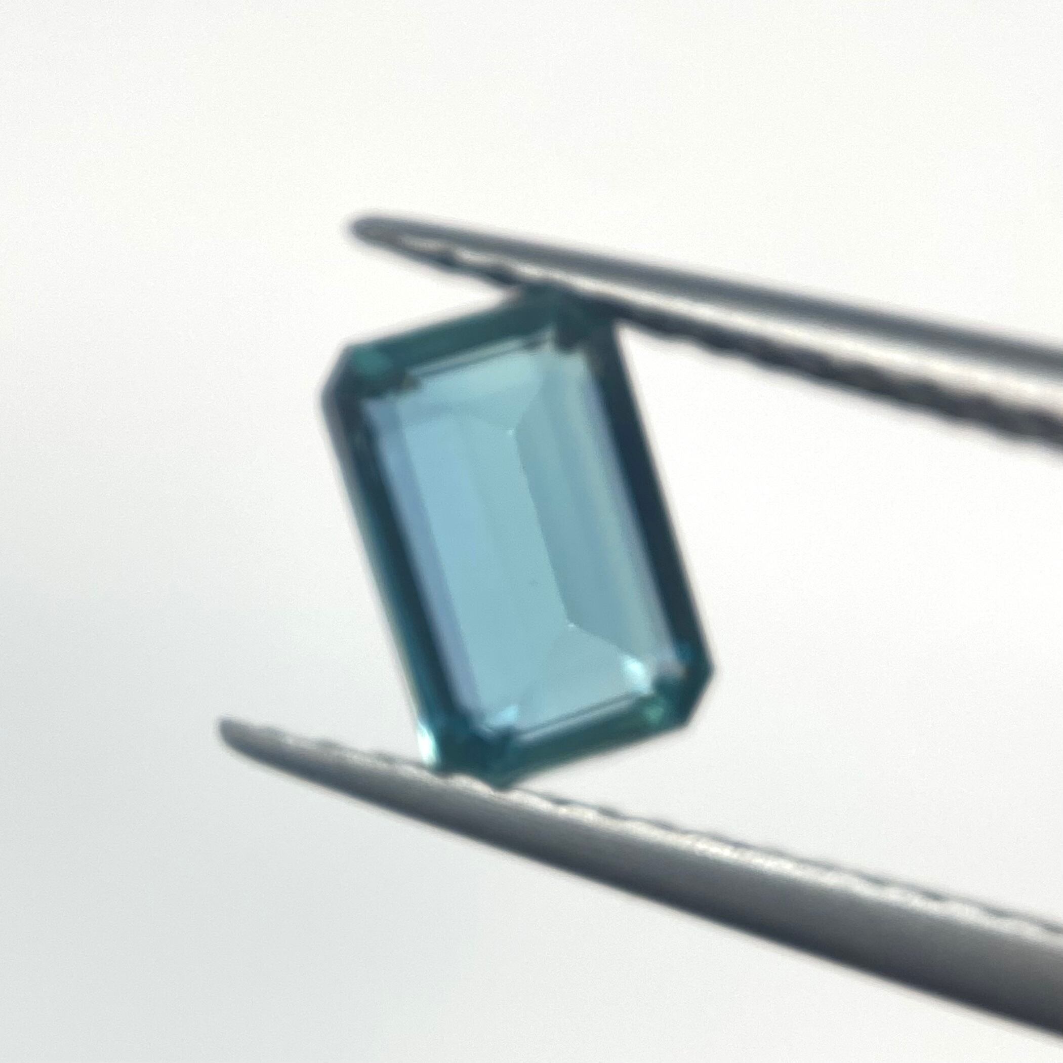 海色　カイヤナイト