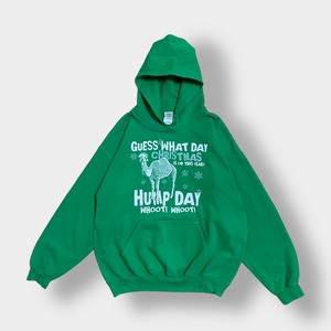 【GILDAN】HUMP DAY ロゴ プリント パーカー ラクダ アニマルプリント クリスマス 水曜日 プルオーバー フーディー スウェット L グリーン US古着