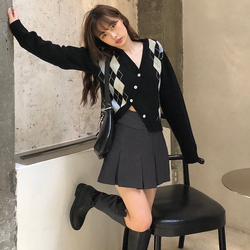 ニットセーター レディーススタンダードVネックブラックトップス スプリングスタイルカーディガンジャケット レトロ 春物 ブラックストロベリース15656014835