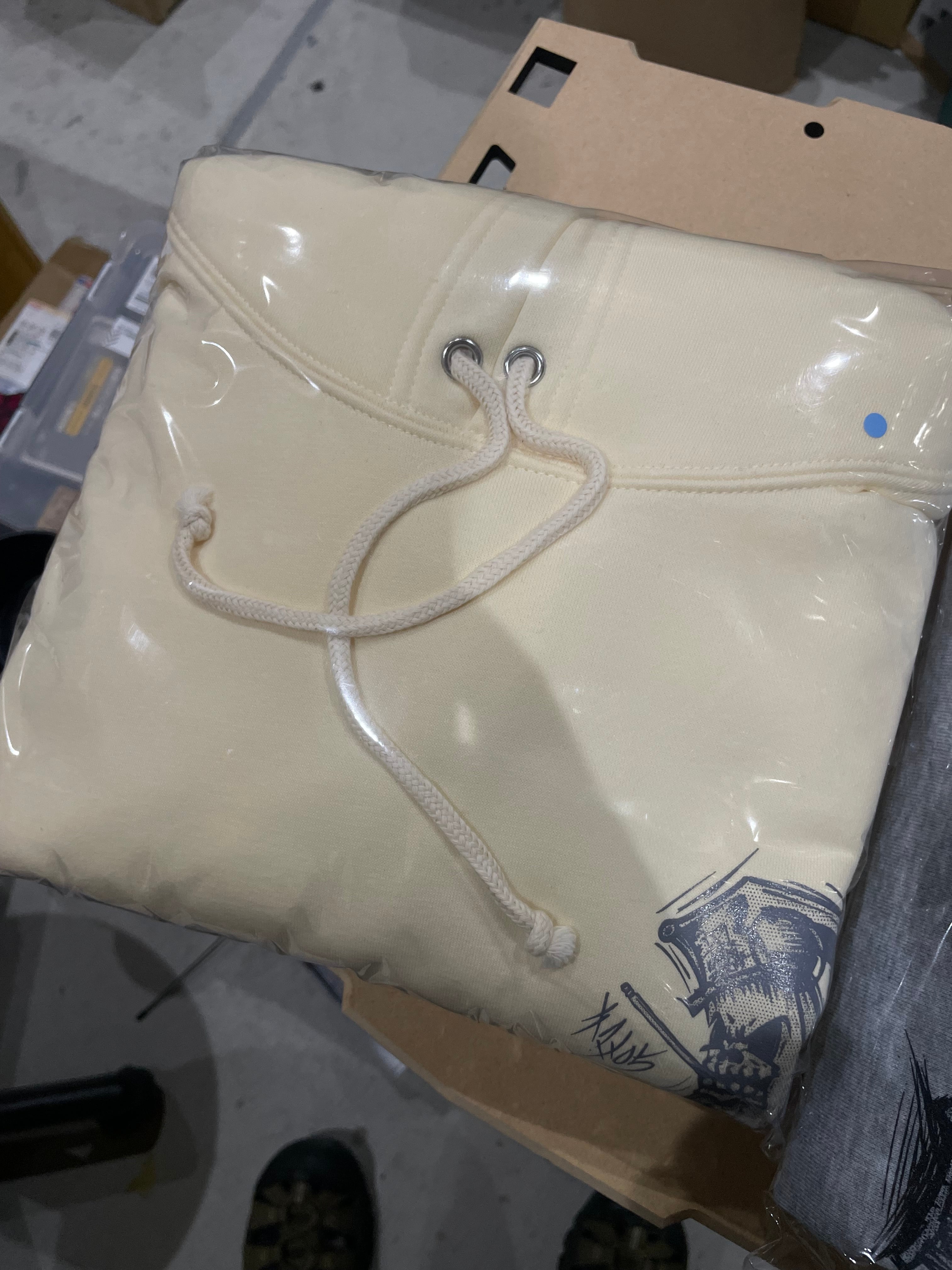 はぐまめ MaggieFrame 6.5″ × 6.5″ (165 × 165 mm) Magnetic Hoop for