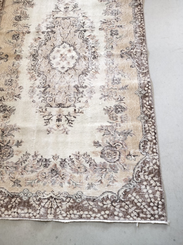 Turkish rug 206✕116cm No.397