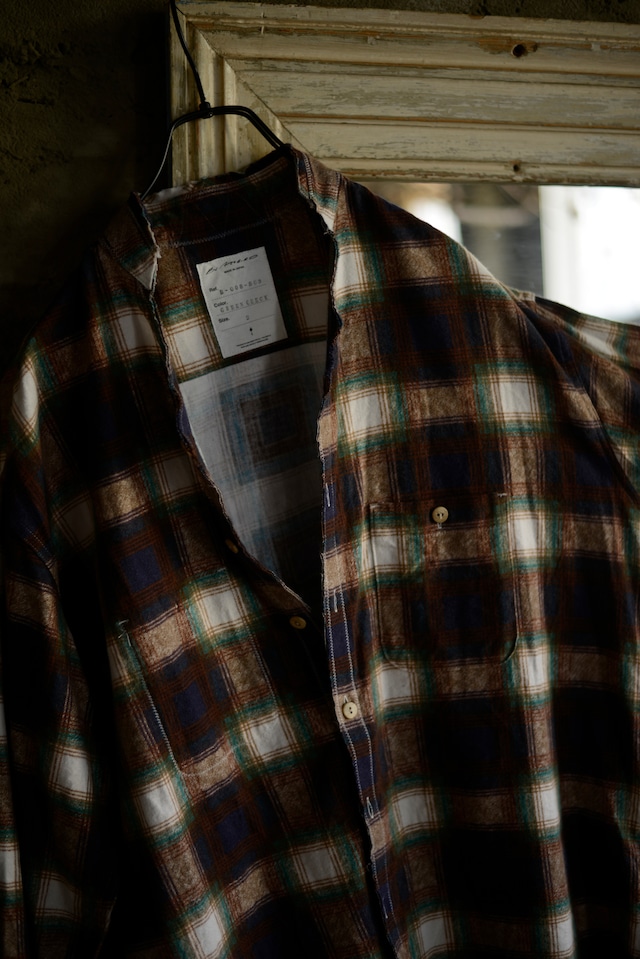 blackbird / cut off collar shirt (check Green)