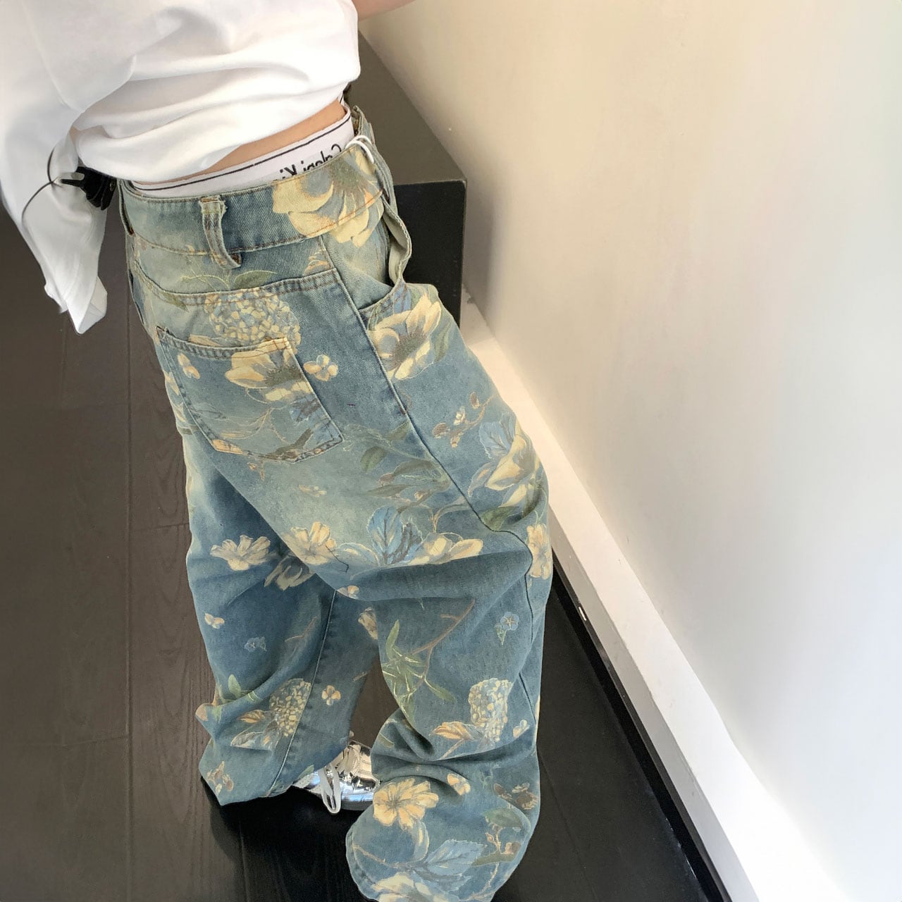 フラワープリントデザインデニムパンツ R00552