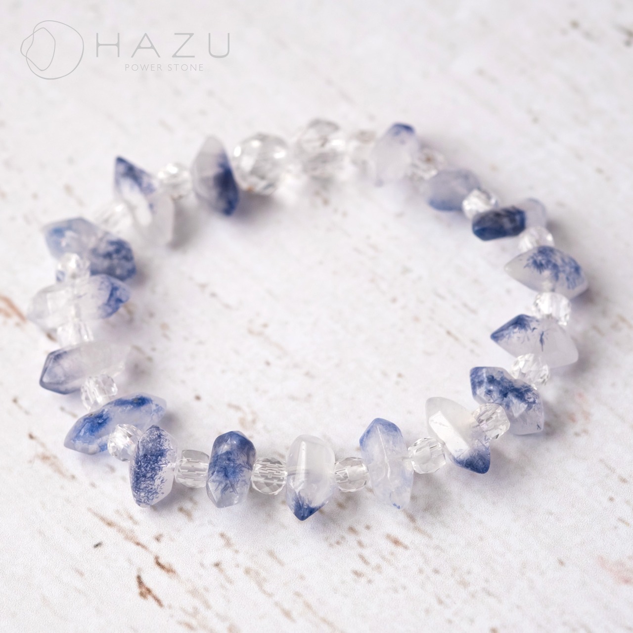 強さ美しさを引き出す、青い花［デュモルチェライトインクォーツ／水晶］