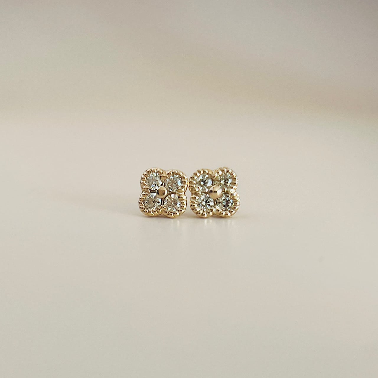 ミルグレイン ダイヤモンド ピアス 0.20ct K10イエローゴールド チェカ