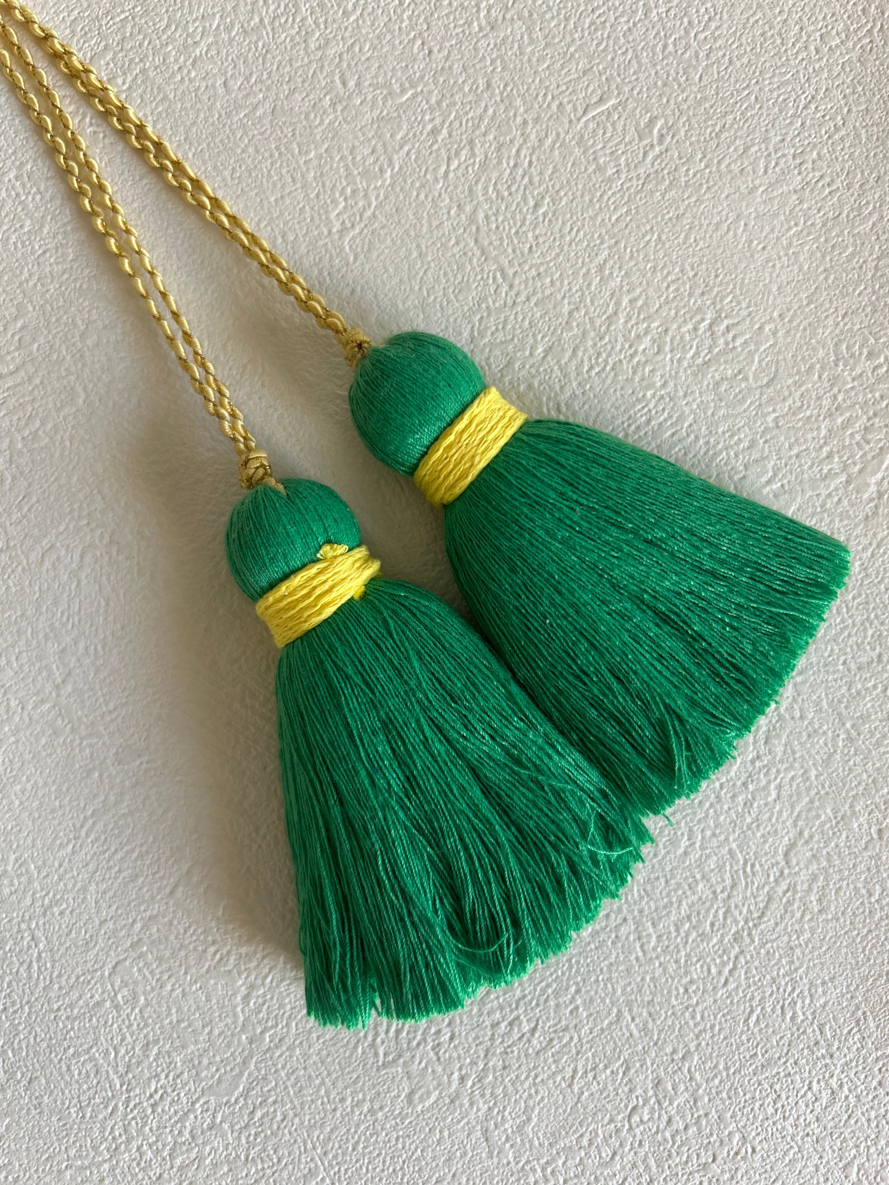 輸入デザインタッセル イエローグリーン×イエロー 8cm カルトナージュ バッグチャーム インテリアタッセル 撮影小物 インテリア小物