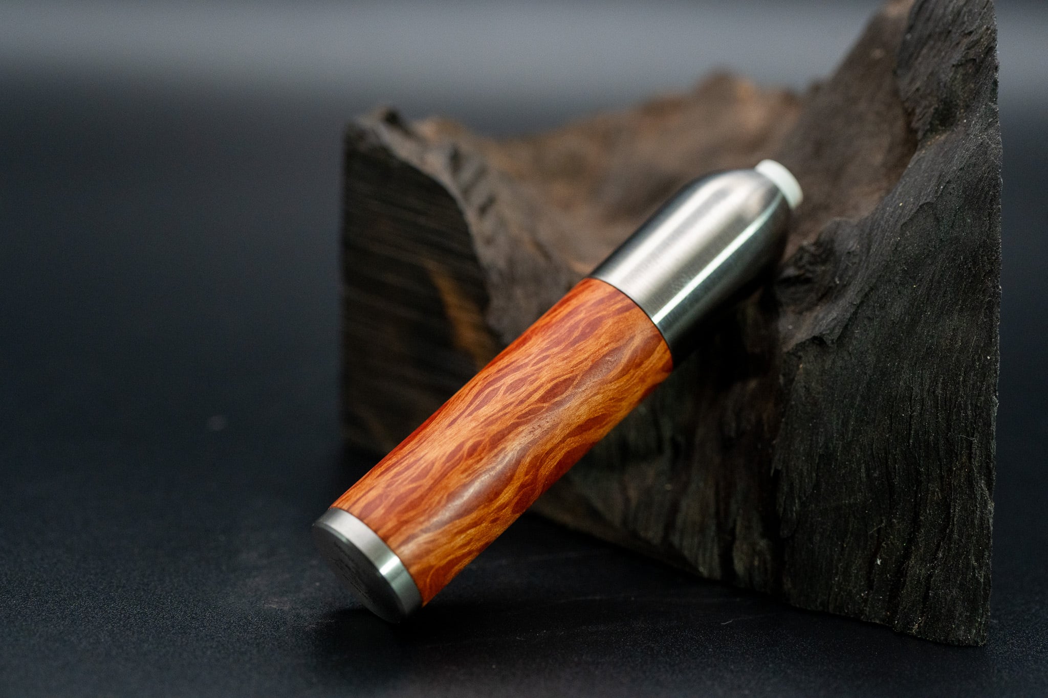 【 強さと美しさの象徴】シーオーク 特上 ツイスト消しゴム silver