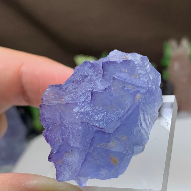 9.幻想的な色合い☆ヤオガンシャン産・ブルーフローライト原石