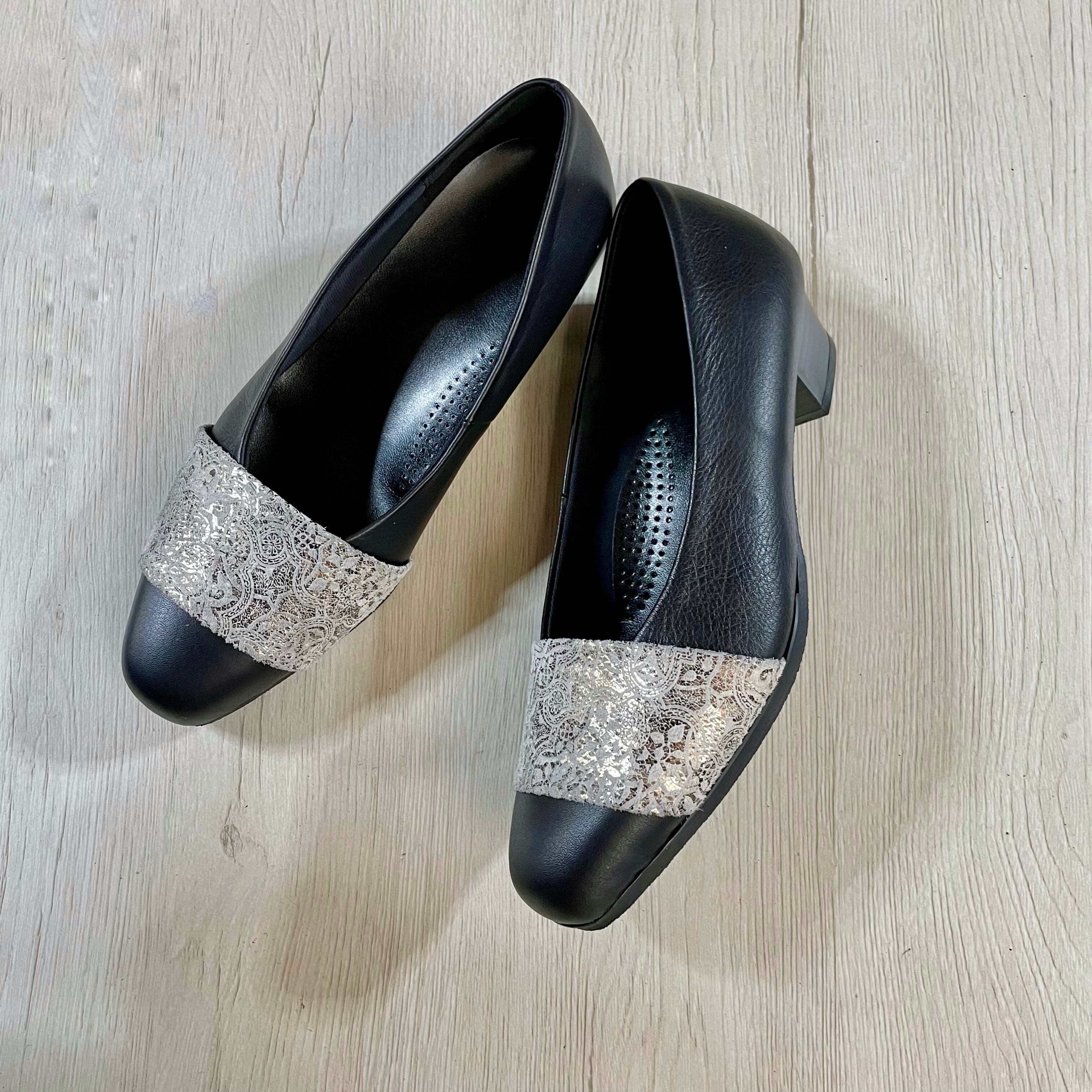 モザイク柄スクエアトゥパンプス