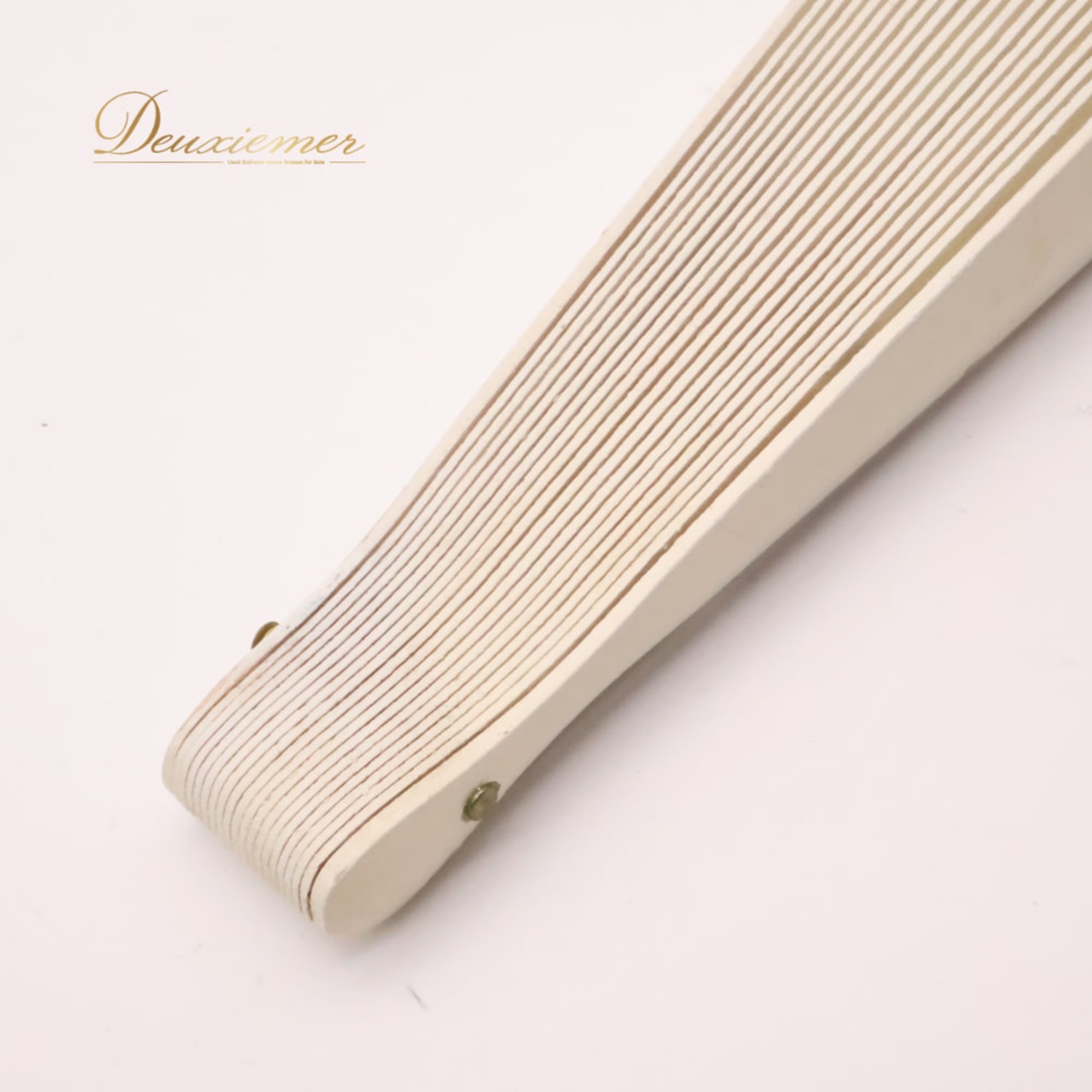 フラメンコ 小物 Abanico Español 32cm アバニコ ホワイト系 ベージュ系 ゴールド系 扇子 せんす 白 クリーム色 柄 模様 小道具 ダンス小物 練習 レッスン 舞台 発表会 イベント ダンス ステージ フラメンコ小物 明るい シンプル