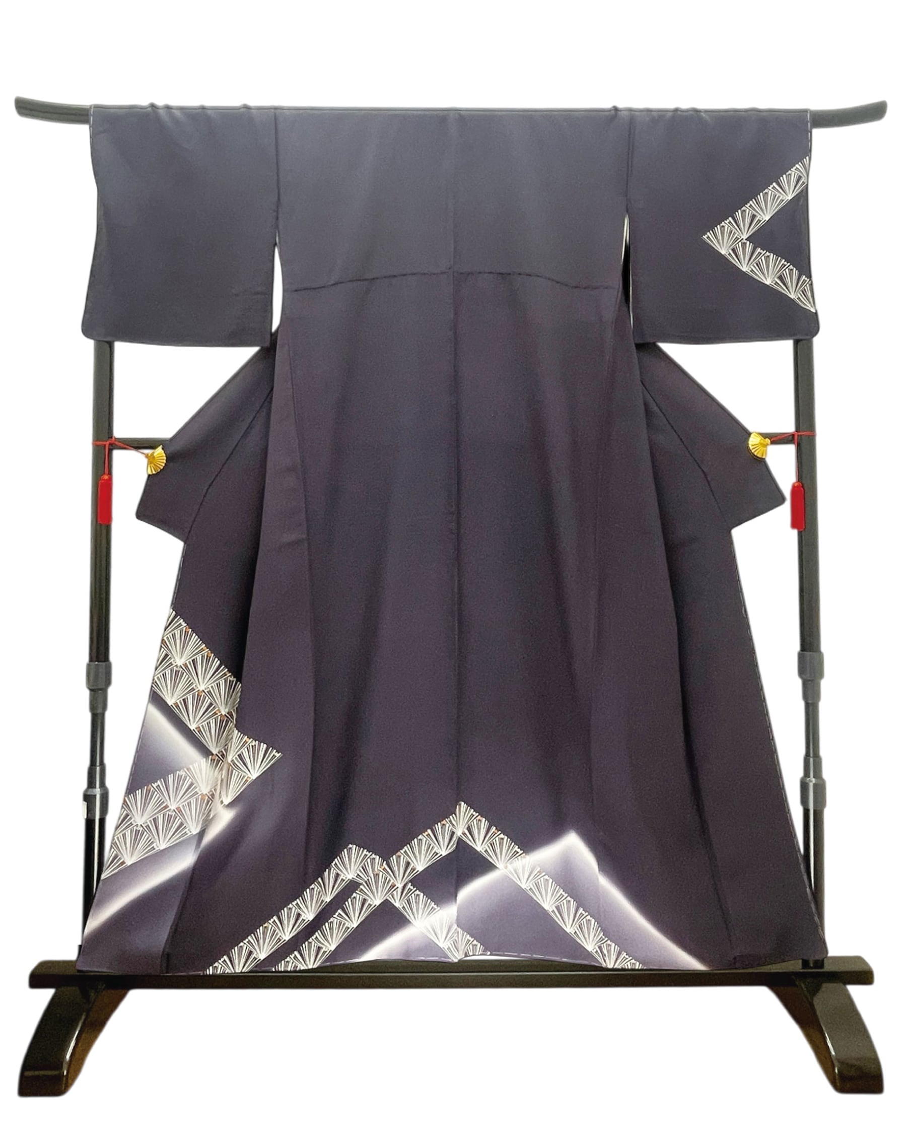 (袷)青褐地 薄鼠若松文様 染め分け 付け下げ(紋なし・しつけ付き) LUKKO-068(リユース品)