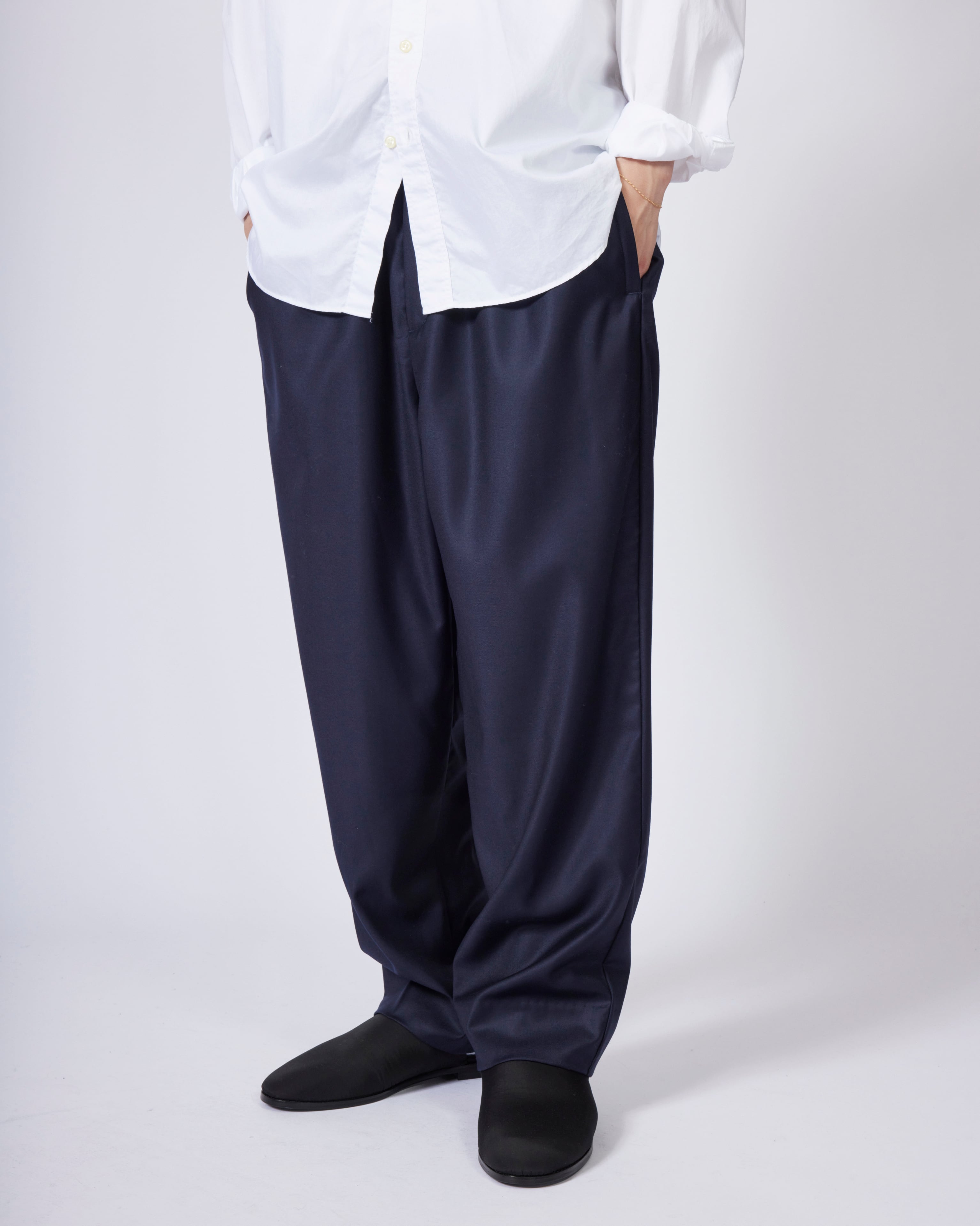 everyone easy slacks fabric by Loro Piana (NAVY) | everyone