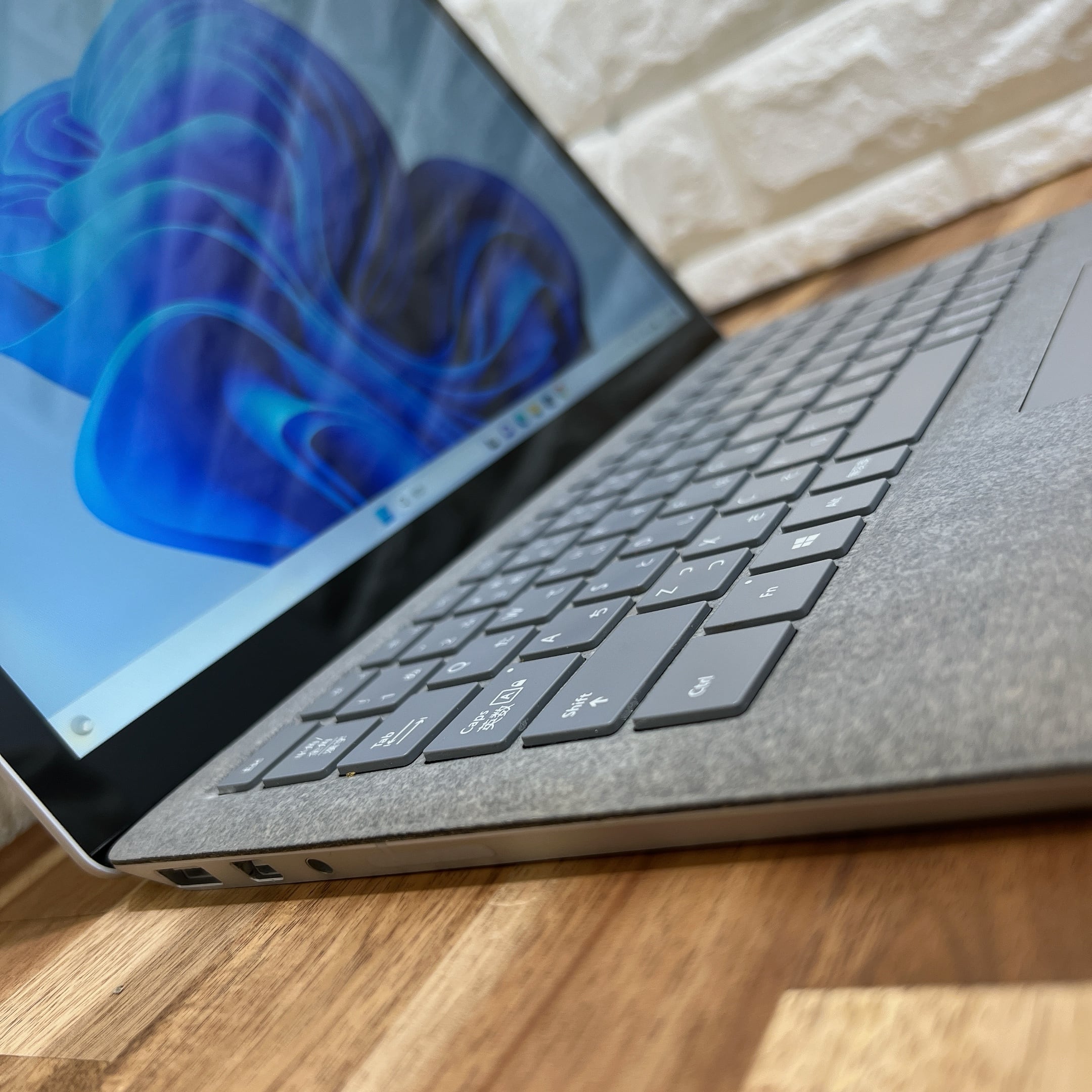 【美品】Surface laptop 2☘Corei5第8世代☘SSD256GB