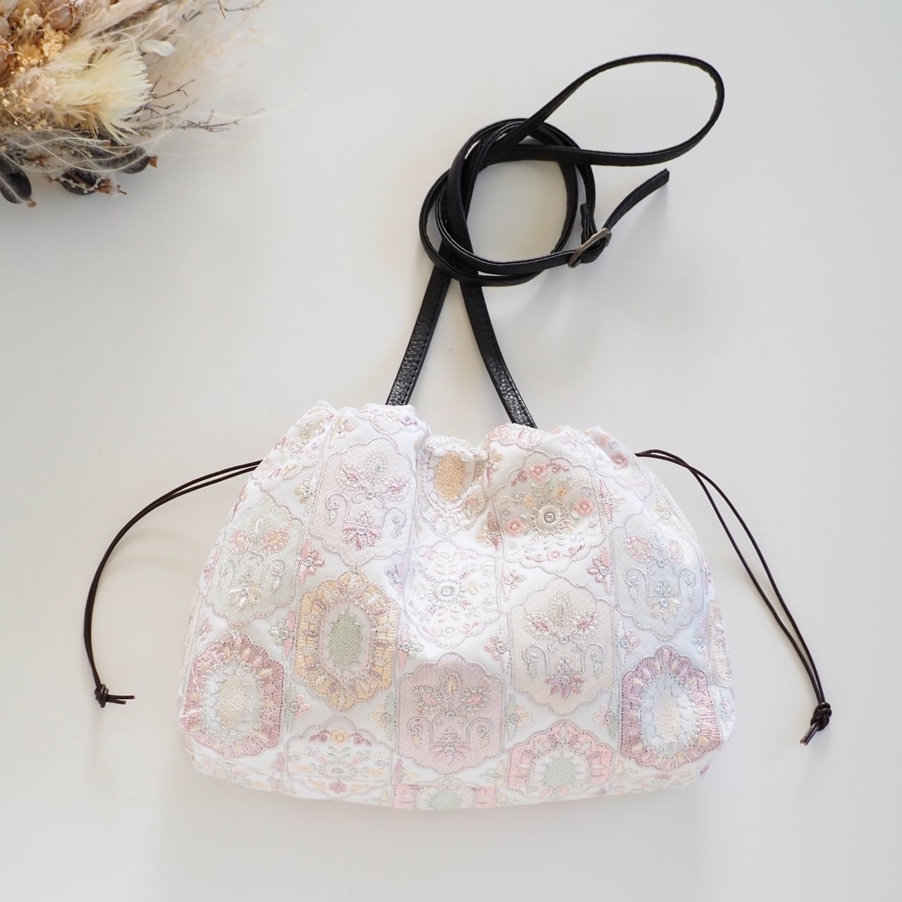 □インド刺繍生地のエアリーショルダーバッグ / フェアリー・ミルキー