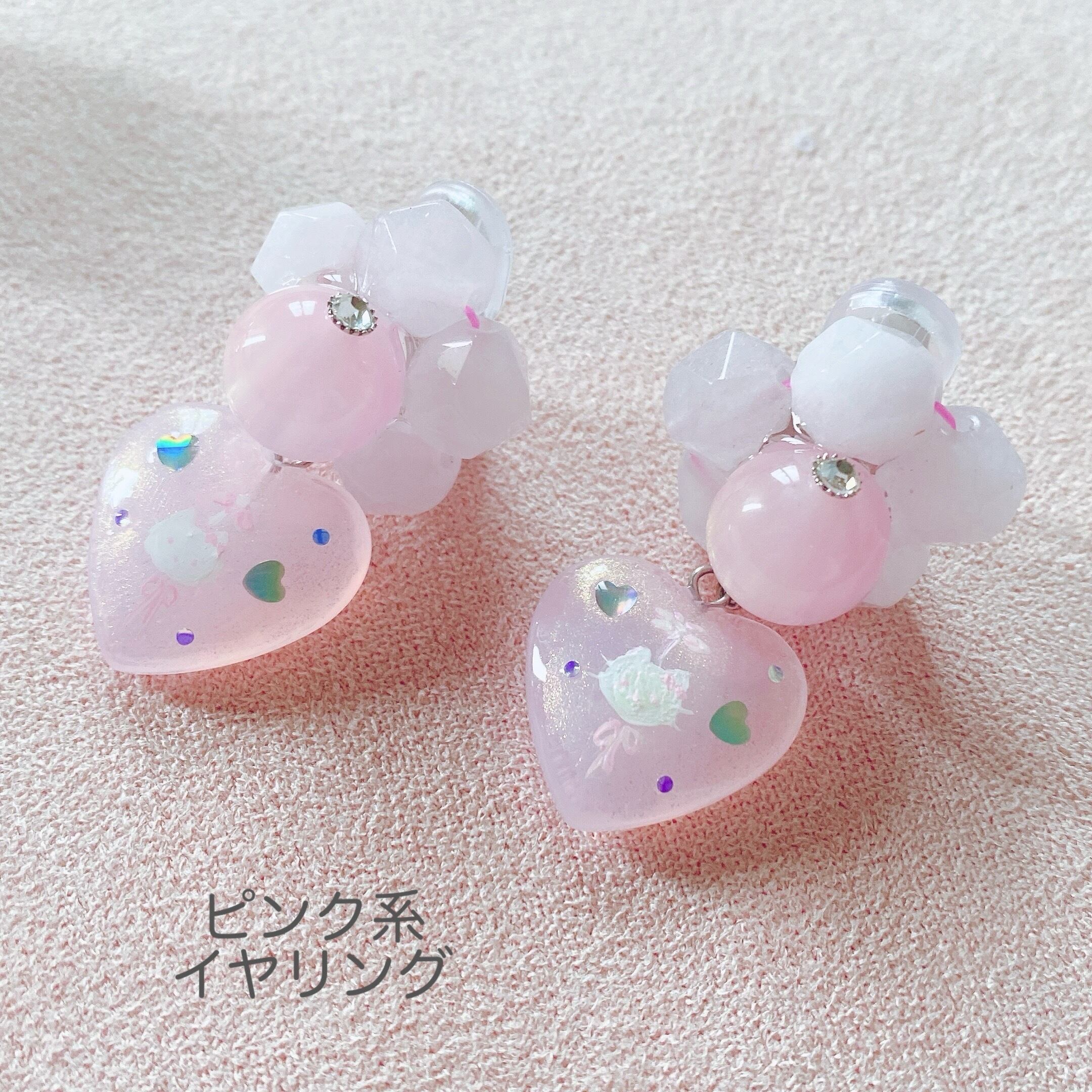 My Little Kittie ꙳ 天然石×handpaint 耳飾り (ピンク系)